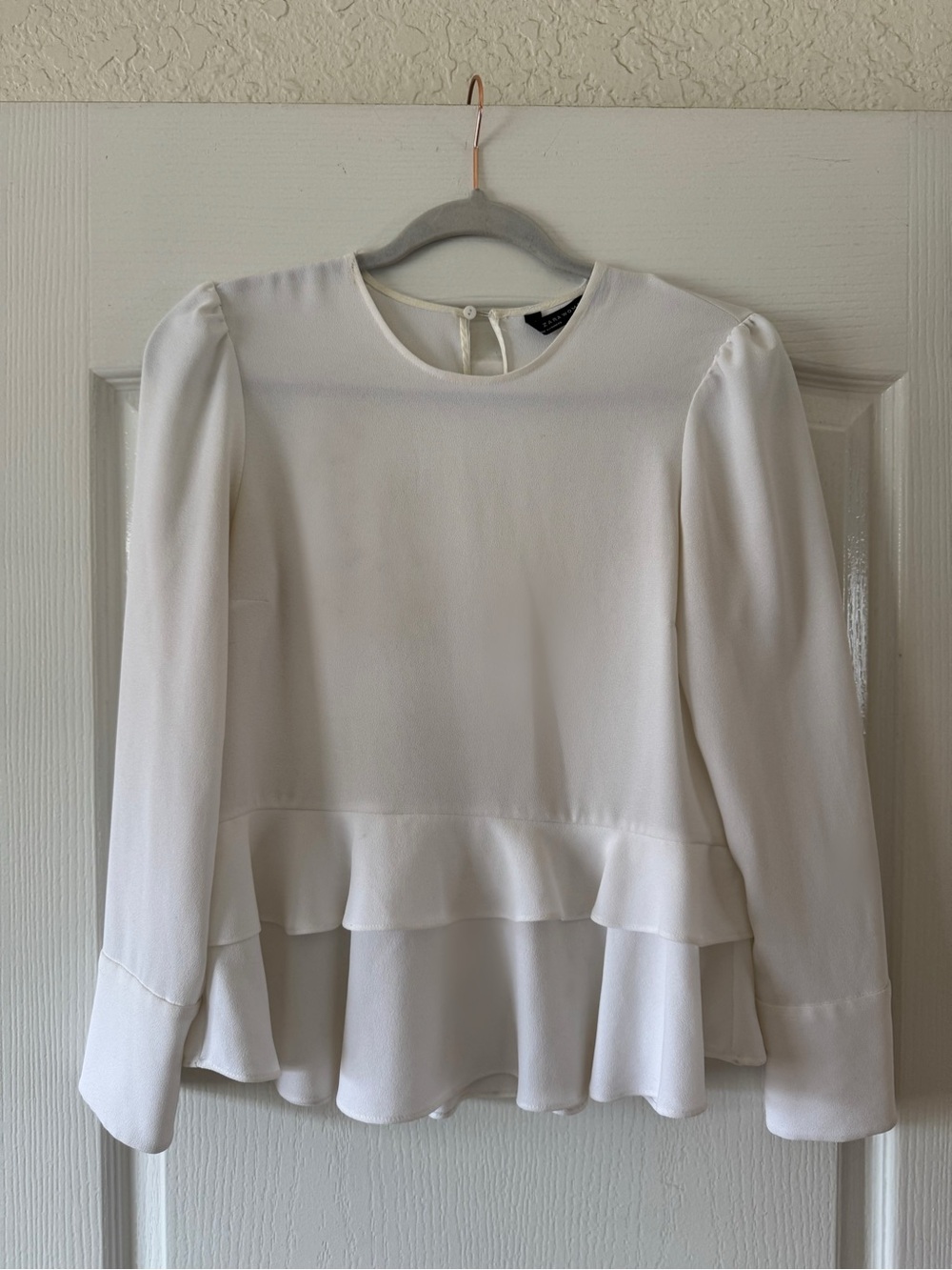 Zara XS Women's White Long Sleeve Ruffle Peplum Top